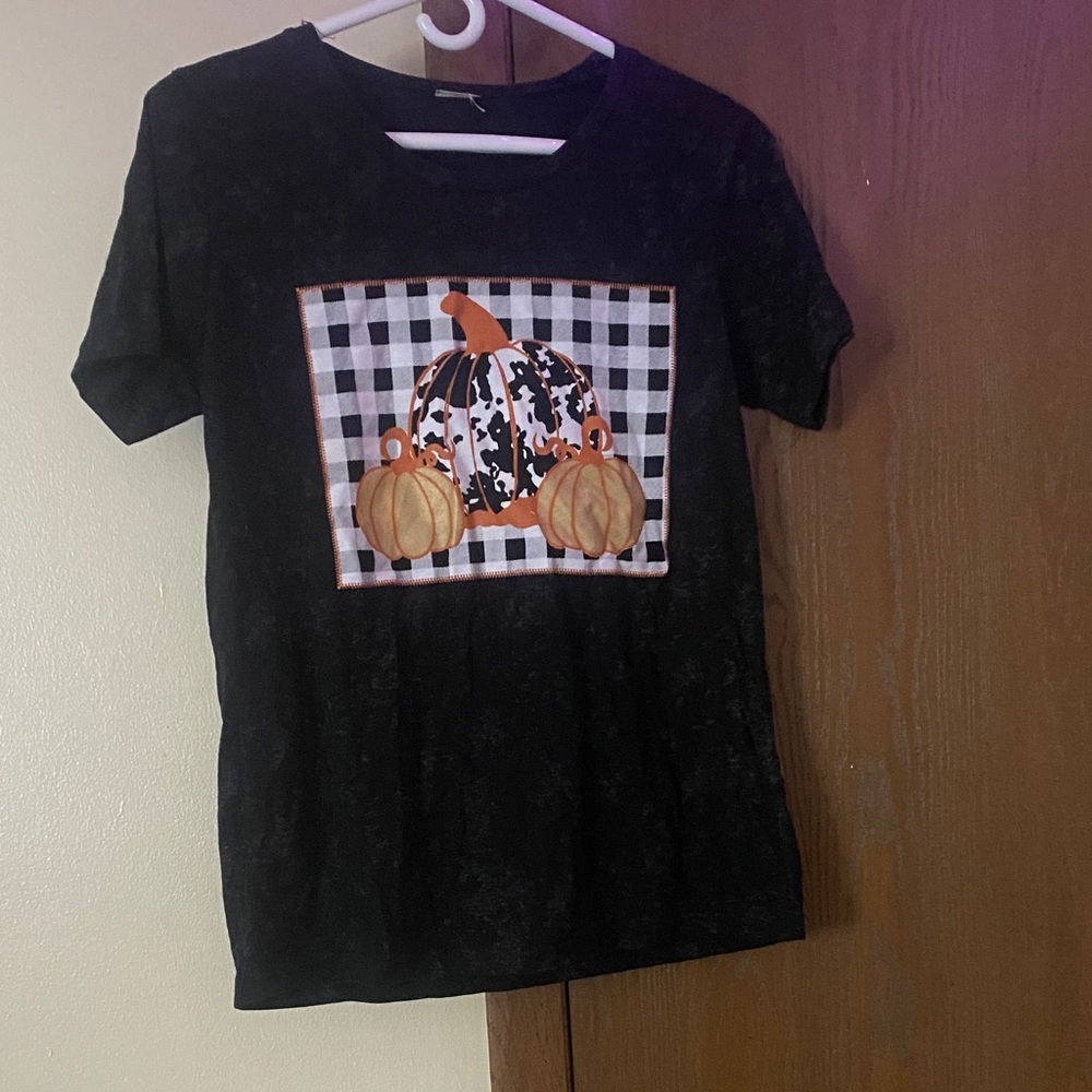Womens fall themed Tee shirt
